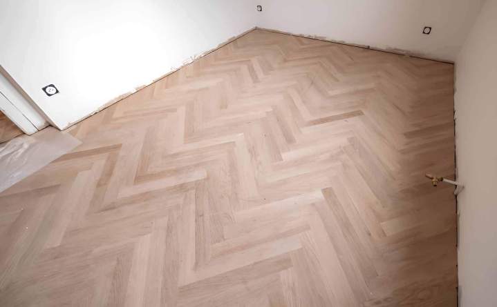 Interior flooring in Le Petit-Quevilly